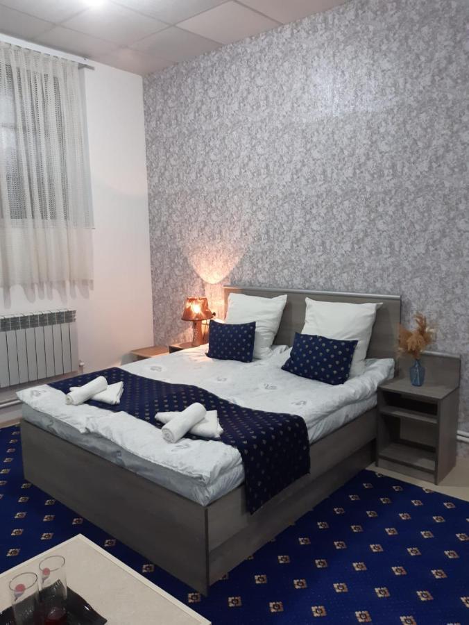 Lind Guest House B&B Gyumri Exterior photo
