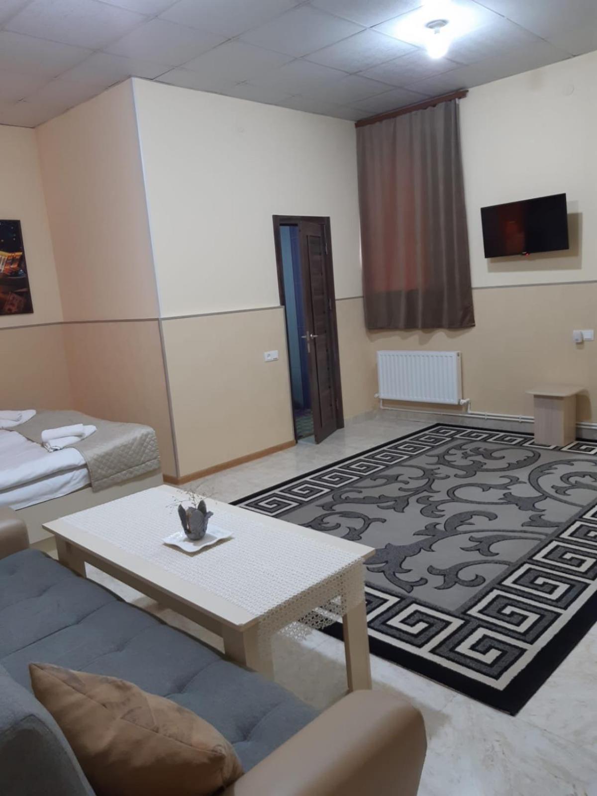 Lind Guest House B&B Gyumri Exterior photo